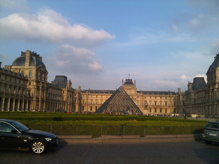 Paris landmarks 11_Musee_du_Louvre