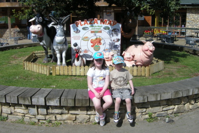 Gullivers Dinosaur and Farm Park - Milton Keynes